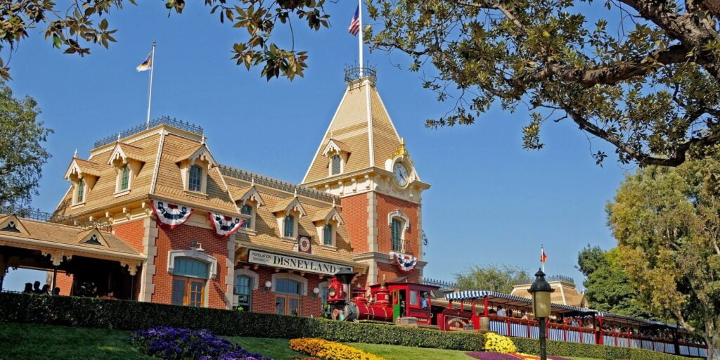 10 coisas estranhas que a Disneyland esconde à vista de todos 1 10 coisas estranhas que a Disneyland esconde à vista de todos