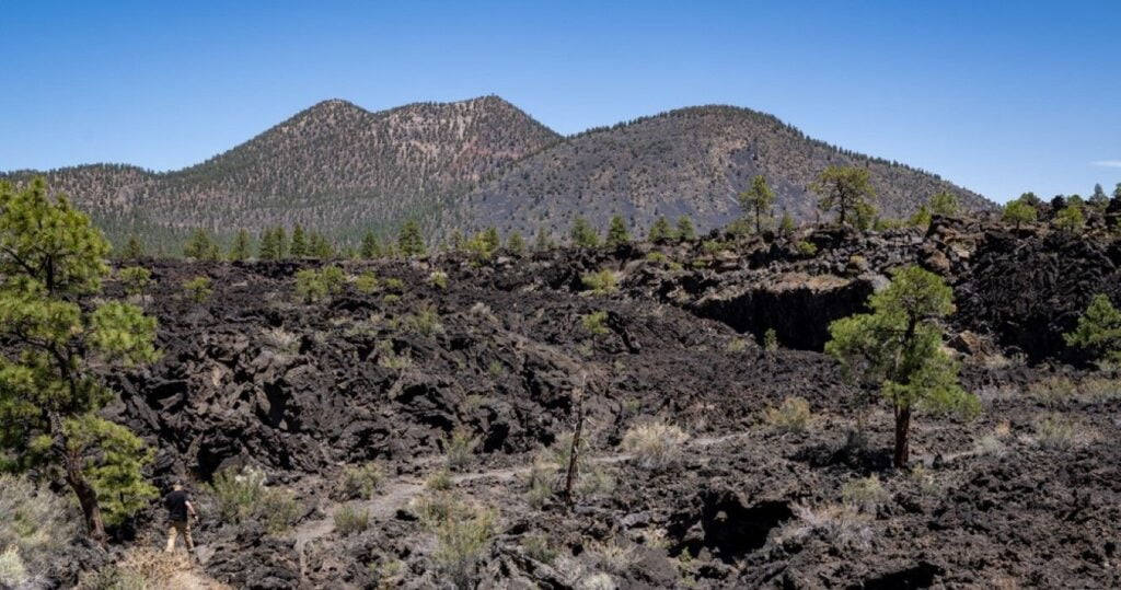 10 coisas para saber antes de visitar o vulcão Sunset Crater 9 Lava flow in Sunset Crater Volcano National Monument near Flagstaff, Arizona