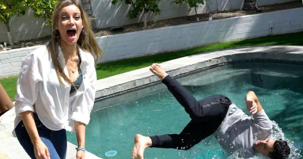 20 coisas ridículas que as pessoas fazem em piscinas de hotéis (mas não deveriam) 2 20 coisas ridículas que as pessoas fazem em piscinas de hotéis (mas não deveriam)