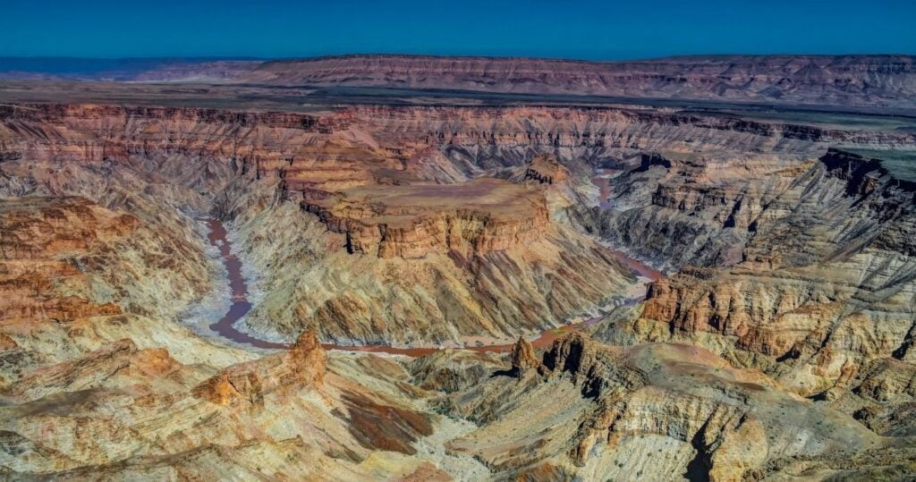 Explore Fish River: a caminhada mais cênica do cânion da Namíbia 2 fish river canyon in namibia